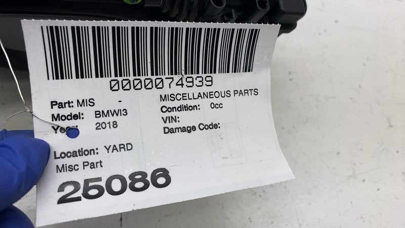 7335742 ⭕ 2014-2021 BMW i3 I01 Fuel Filler Door Lid Gas Tank Cover w/ Bracket 7335742