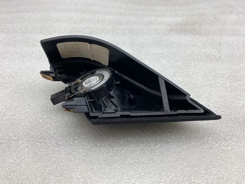 1095657 00 E ⭕ 2017-2023 Tesla Model 3 Front Left Audio Tweeter & Speaker Cover 1095657-00-E