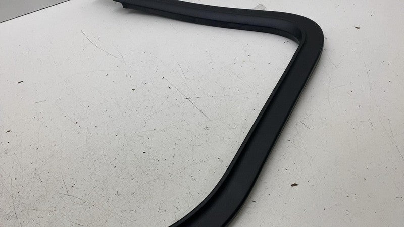 PT00001181-G ⭕ 2022-2025 Rivian R1S Front Left Side Door Interior Garnish Trim PT00001181-G