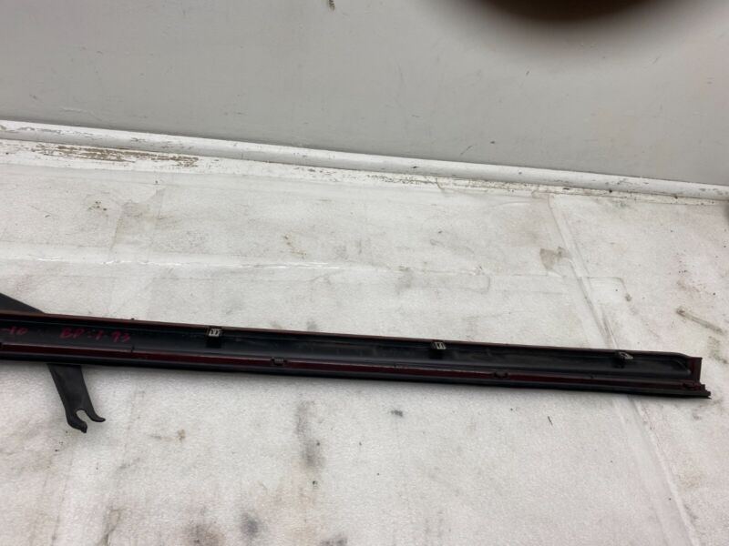 101221700F 12-23 Model S Right Rocker Panel Scuff Plate Molding w/ Rubber Seal 1012217-00-F