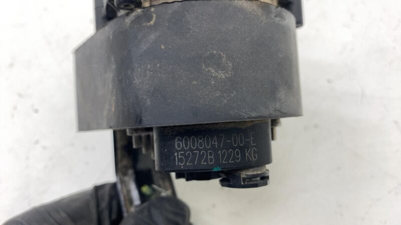 2012-2015 Tesla Model S MS Battery Coolant System Auxiliary Water Pump Assembly