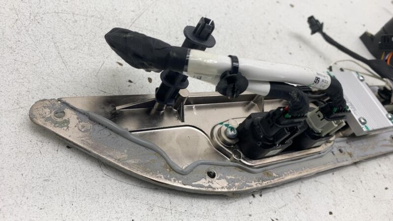 1024745 00 D 2012-2015 Tesla Model S HV Battery Rapid Mate Ancillary Plate Module & Contactor