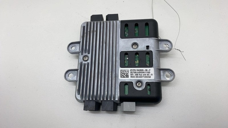 2016-2020 Tesla Model S X USB Hub with WiFi Control Module Assembly 10