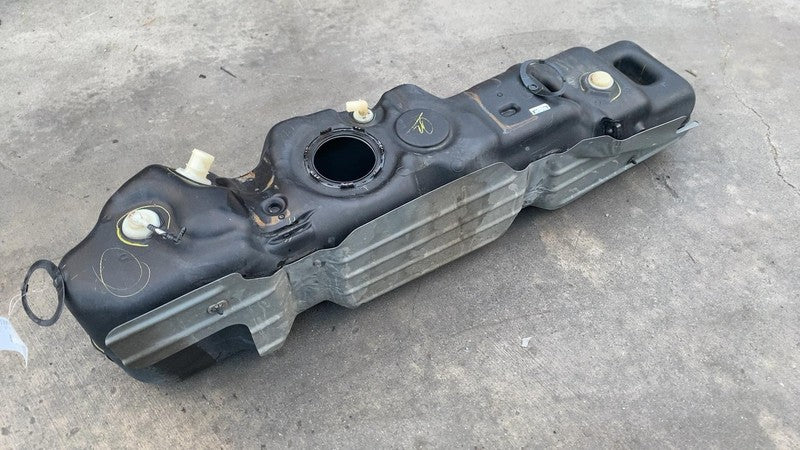 ⭕ 2013-2024 Ram 3500 6.7L 4DR Diesel Fuel Tank Assembly 68231616AE