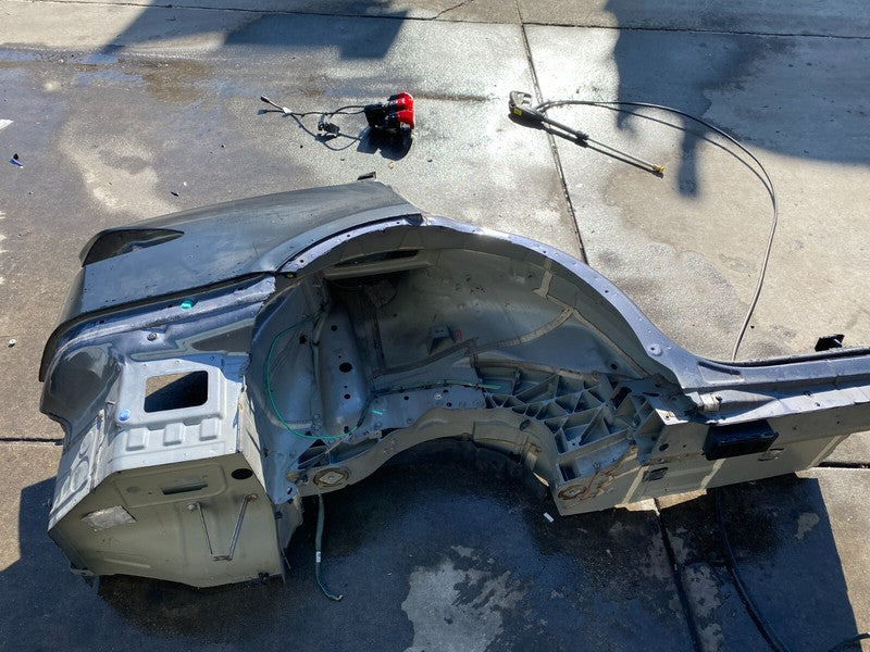 1033836-00-E ⭕2016-2020 Tesla Model X Rear Passenger Quarter Fender Frame Panel Cut Out Right