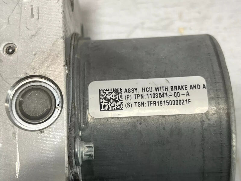 104474500B ⭕ 2017-2020 Tesla Model 3 ABS Unit Hydraulic Brake Pump Module OEM 1044745-00-B