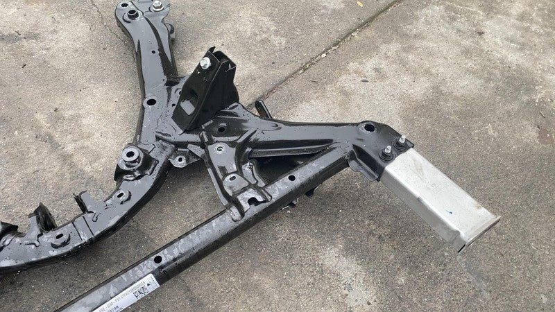 ⭕ 20-24 Model Y Front Subframe Crossmember Cradle w/ Stabilizer Bar 10