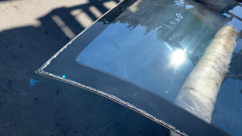 2012-2015 Tesla Model S MS Front Windshield Heated Wiper Area (No Auto