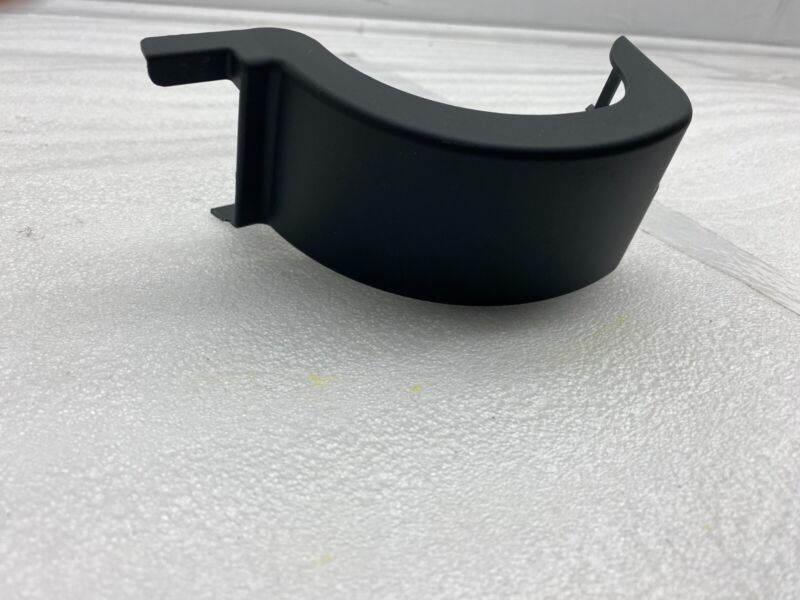104767500C ⭕16-23 Model X Rear Left / Front Right Falcon Door Hinge Cover Trim 1047075-00-C