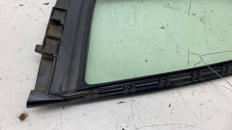 ⭕ 23-25 Toyota Prius Rear Driver Side Door Fixed Window Glass Left 681