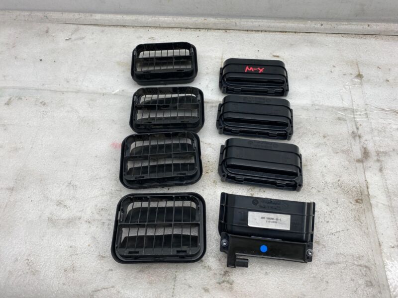 2016-2020 Tesla Model X Rear Quarter Panel Rubber Flap Extractor Air Vent Grille