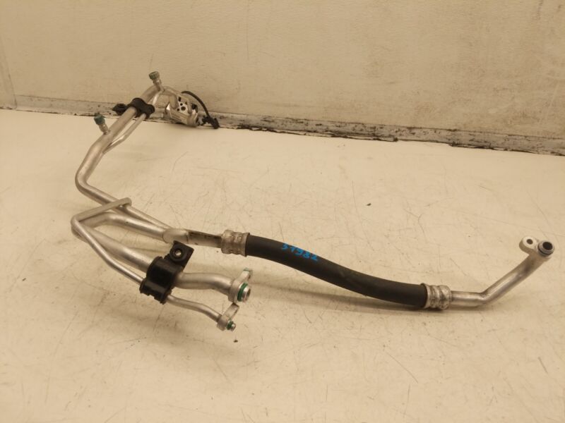 2012-2015 Tesla Model S A/C Conditioner Hose Line Liquid Suction Pipe with Valve