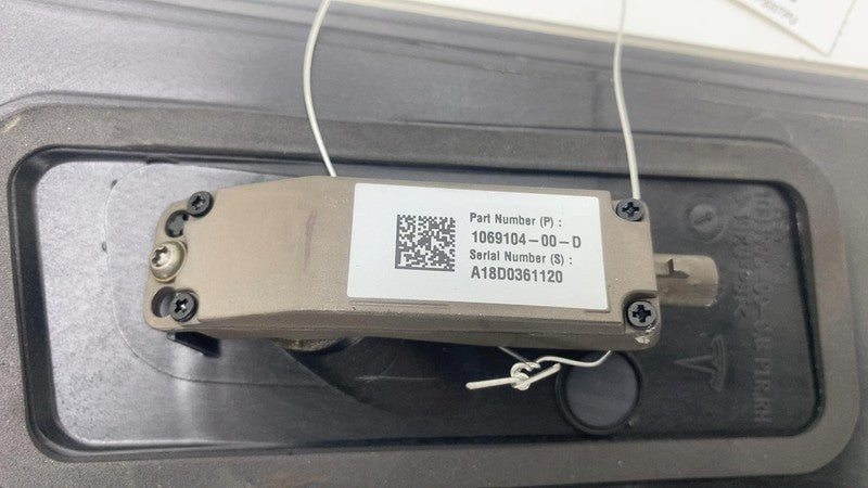 ⭕ 16-20 Model S Passenger B-Pillar Glass Applique & Camera Right RH 10