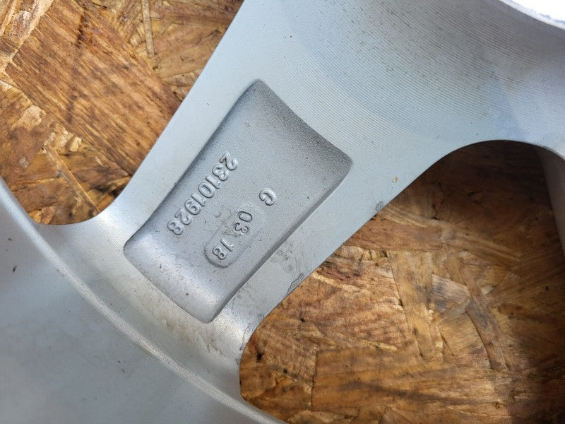 2310 1928 ⭕ 17-20 GMC Acadia Wheel Rim 17x7.5J with Michelin Tire 245/65R17 x4 23101928