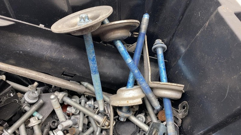 2014 Mercedes B-Class B200 Electric Drive SET of Bolt & Nut w/ Stabili