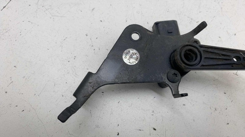 4KE.941.310.D ⭕ 2019-2023 Audi e-Tron Rear Right Headlight Ride Height Level Sensor 4KE941310D