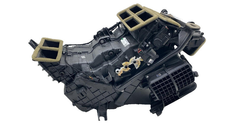 C200455738K ⭕ 2025 Rivian R1S HVAC A/C Heater Blower Housing Case Box Assembly PT00455773-G