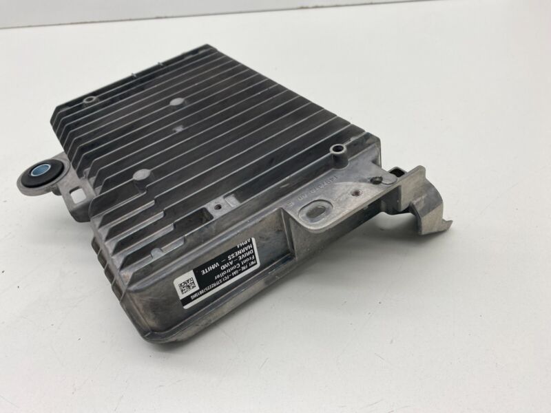 158399103C ⭕ 21-23 Tesla Model 3 Y Front Vehicle Electronic Controller Module 1583991-03-C