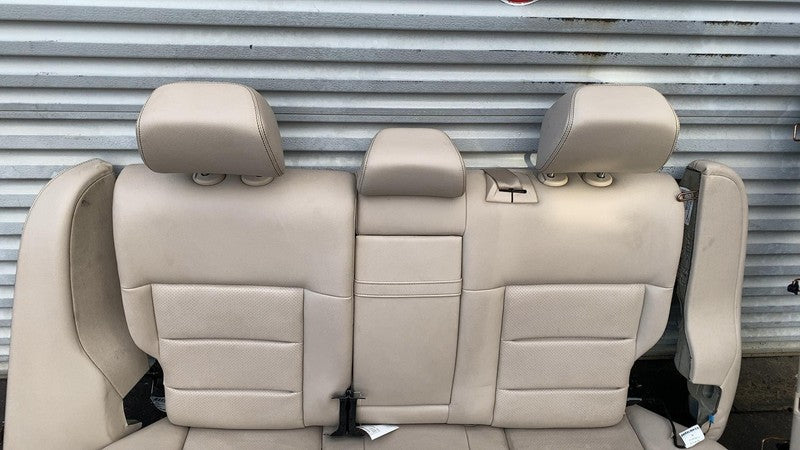 ⭕ 2014-2016 Mercedes-Benz E350 E-Class Rear 2nd Row Seat and Bolster Assembly