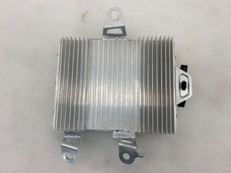 150715201B 2020-2023 Tesla Model Y MY Radio Audio Sound System AMP Amplifier Assembly OEM