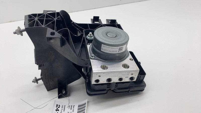 125074110 B 2024 2025 Tesla Cybertruck Anti Lock Brake ABS Pump Module Unit OEM 1250741-10-B