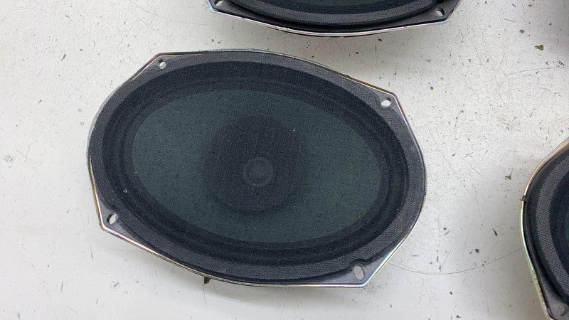 05091019AB ⭕ 2017-2024 Chrysler Pacifica Front and Rear Door Speaker 05091019AB (Set of 4)