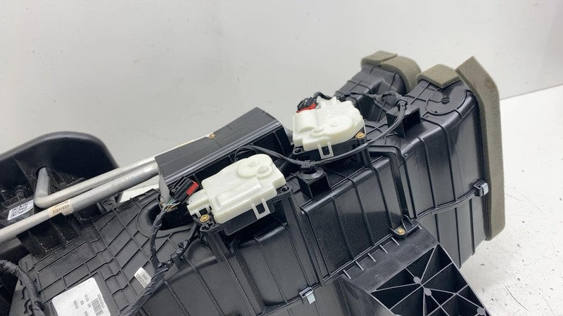 ⭕ 2018-2021 Lincoln Navigator Rear HVAC Heater Blower Housing Box JL14