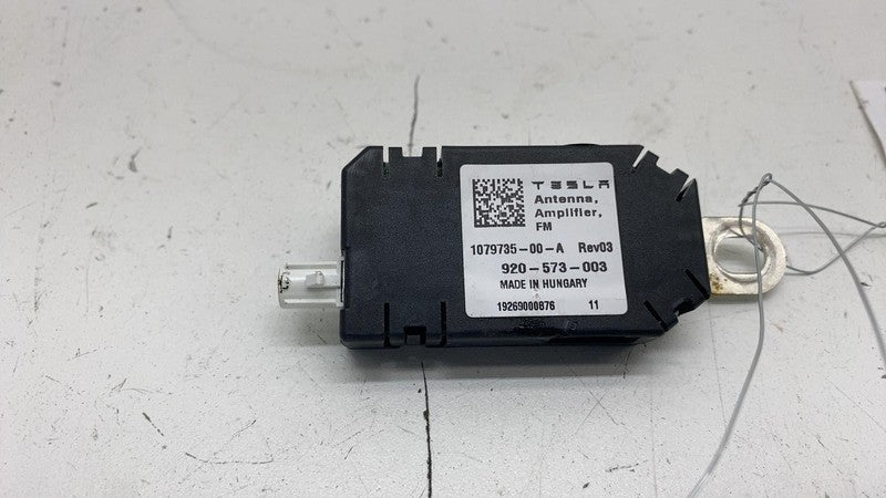 ⭕ 17-23 Tesla Model 3 Y Infotainment Antenna Amplifier AMP Radio FM 10