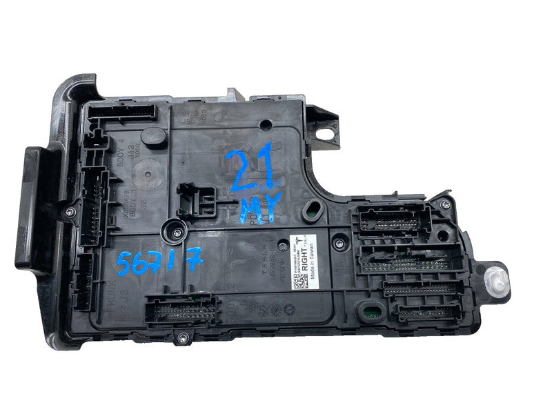 ⭕20-24 Tesla Model Y Right Low Voltage Controller Electronic Module 14