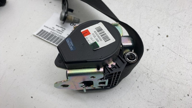 ⭕ 2017-2020 Maserati Levante Front Driver Side Seatbelt Black Left LH