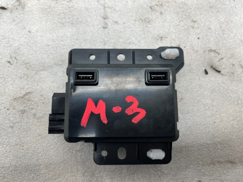 1093295 00 A ⭕ 17-23 Model 3 Center Console Front USB Hub Charger Control Module 1093295-00-A