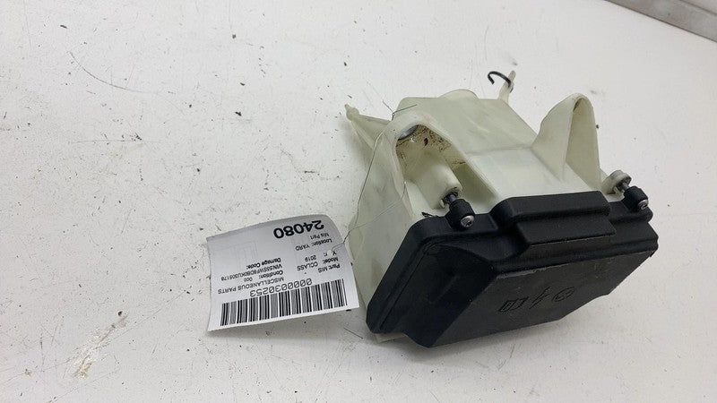 ⭕ 2015-2024 Mercedes-Benz C300 C63 W205 Engine Fuse Relay Junction Box Cover OEM