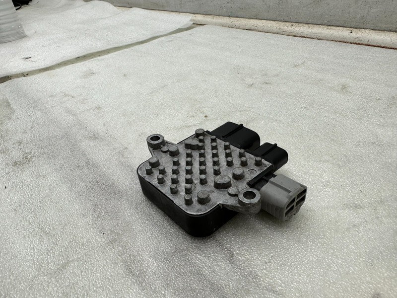 82821 20280 ⭕ 2012-2020 Tesla Model S MS Passenger Side Fan Relay Control Module Unit Right