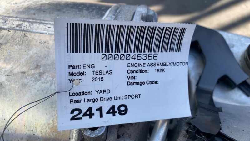 1002633 01 P 2012-2015 Tesla Model S Rear Large Drive Unit w/ Subframe & Suspension SPORT