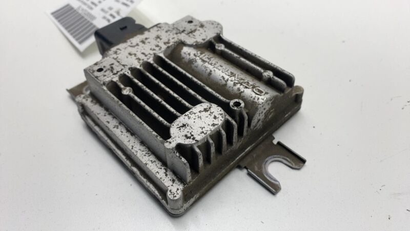 7P0906093 2011-2018 Porsche Cayenne S Fuel Pump Computer Control Module Unit 7P0906093 OEM