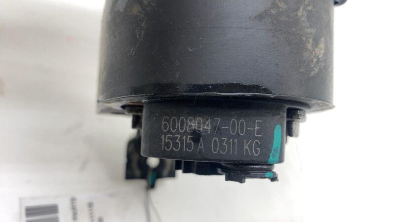 2012-2015 Tesla Model S MS Battery Coolant System Auxiliary Water Pump Assembly