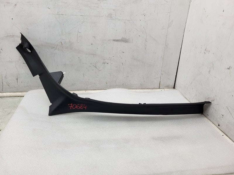 104732100E ⭕16-20 Model X Rear Passenger Side Trunk Liftgate Trough Trim Right 1047321-00-E