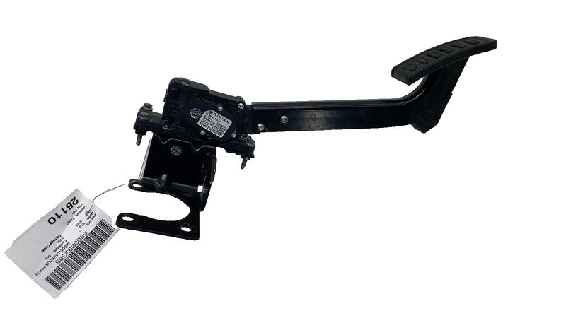 PT00001438F ⭕ 2025 Rivian R1S Accelerator Gas Foot Pedal Throttle w/ Bracket PT00001438-F