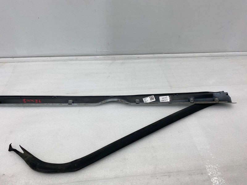 1012217-00 ⭕ 2012-2023 Tesla Model S Right Rocker Panel Scuff Plate Molding w/ Rubber Seal