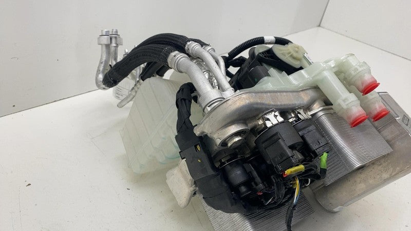 1547595A0F ⭕ 2021-2025 Tesla Model 3 Supermanifold Refrigerant Chiller w/ Coolant Reservoir
