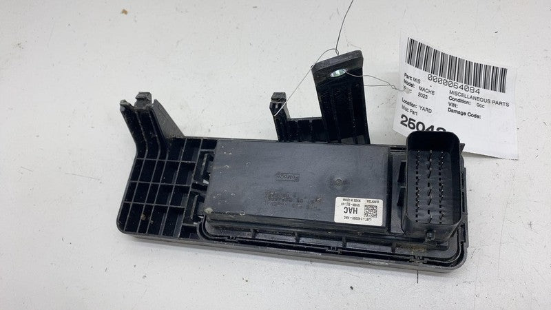LJ8T-4D068HAC ⭕ 21-23 Mustang Mach-E Engine Bay Fuse Relay Junction Box Module LJ8T-14D068-HAC
