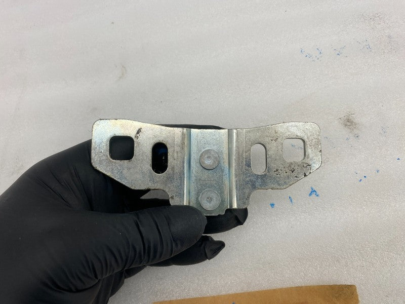 A2467400032 ⭕ 16-20 Tesla Model X Rear Trunk Lid Tailgate Lock Catcher Striker A2467400032