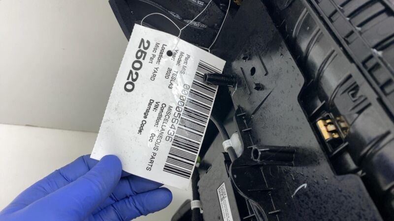 156149200A 17-20 Tesla Model 3 Front Center Console Armrest Cup Holder Carrier 1561492-00-A