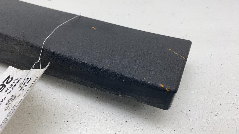 31672656 ⭕ 21-24 Polestar 2 Front Passenger Right Door Lower Trim Panel Molding 31672656