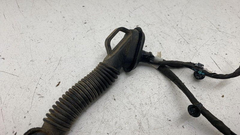 PT00513493 C ⭕ 2025 Rivian R1S Rear Right Tailgate Upper Liftgate Wiring Harness PT00513493-C