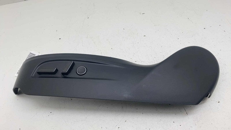 1699944-00-C ⭕ 24-25 Tesla Model 3 Front Left Power Seat Switch Control w/ Trim 1551854-01-B