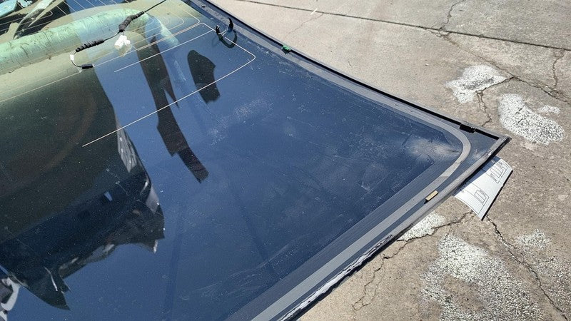 ⭕ 17-20 Model 3 M3 Rear Trunk Panoramic Backlite Glass Back Section 14