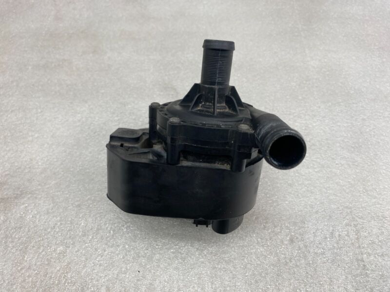 2012-2015 Tesla Model S MS Battery Coolant System Auxiliary Water Pump Assembly
