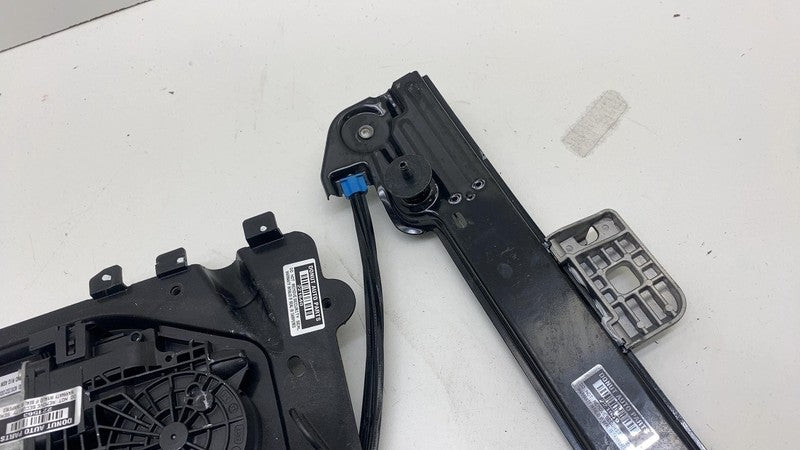 109662090L ⭕ 2017-2023 Tesla Model 3 Front Left Door Window Regulator & Motor 1096620-90-L