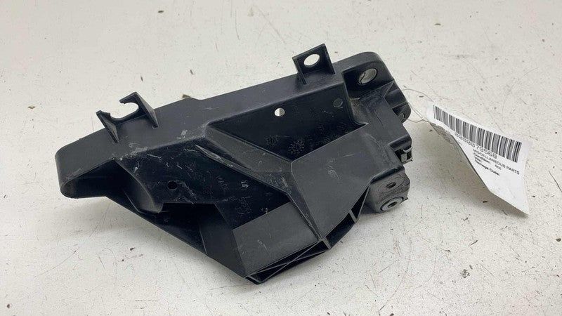 68292238AC ⭕ 17-25 Chrysler Pacifica Front Right Radiator Support Mount Bracket 68292238AC